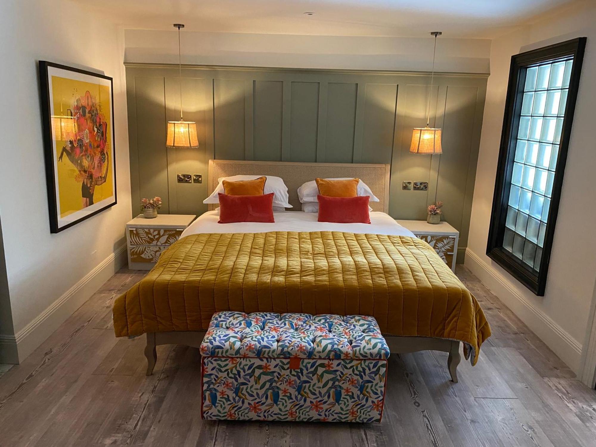 Halford House - Adults Only *